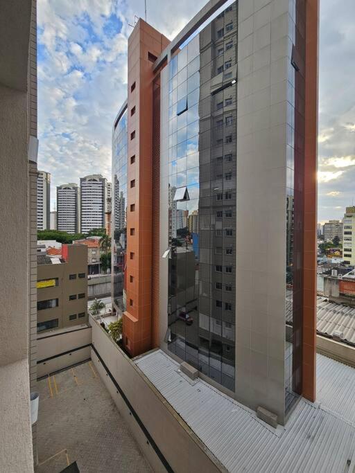 Em Predio De Luxo Apartamento