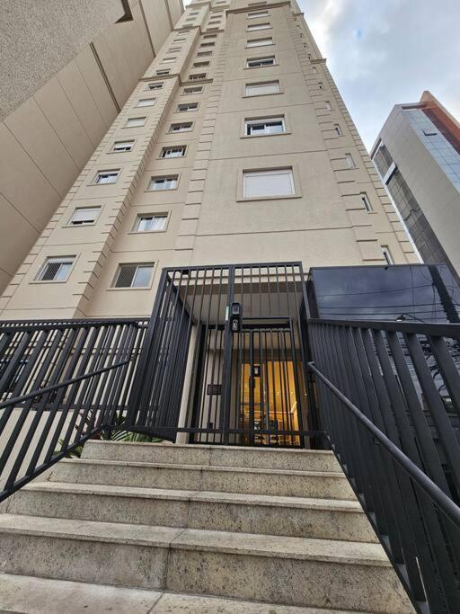 Em Predio De Luxo * Santo André