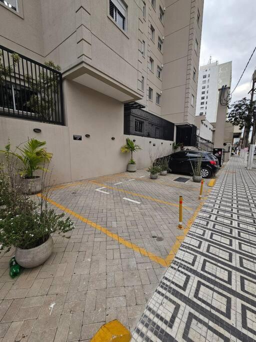 Em Predio De Luxo * Santo André